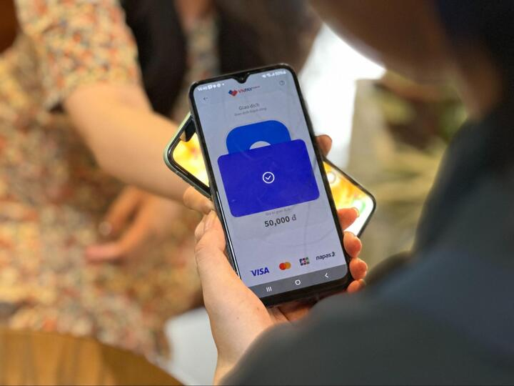 Quy trình thanh toán không tiếp xúc bằng công nghệ NFC với VNPAY SoftPOS diễn ra chỉ trong vòng 3 giây