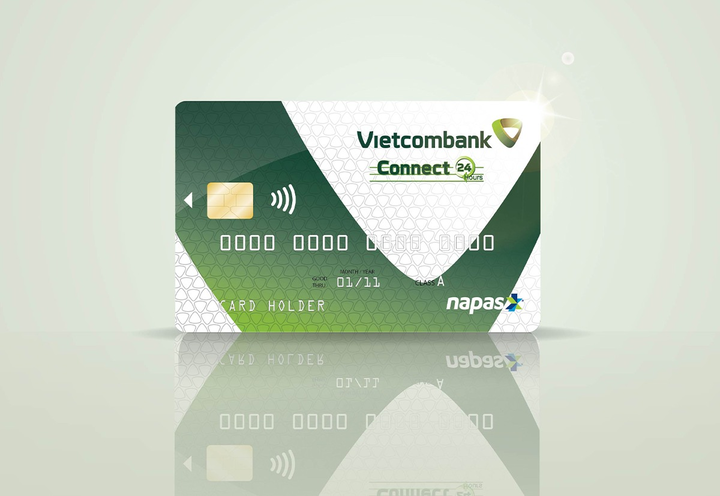 Thẻ chip contactless có chip và logo contactless hình cột sóng cho thanh toán bằng cách chạm điện thoại